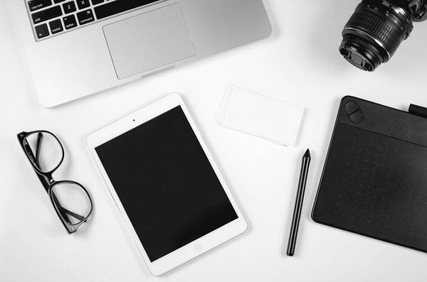 Les accessoires indispensables pour une utilisation confortable et efficace de sa tablette