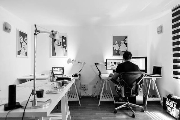 Comment améliorer votre productivité avec un bureau ergonomique